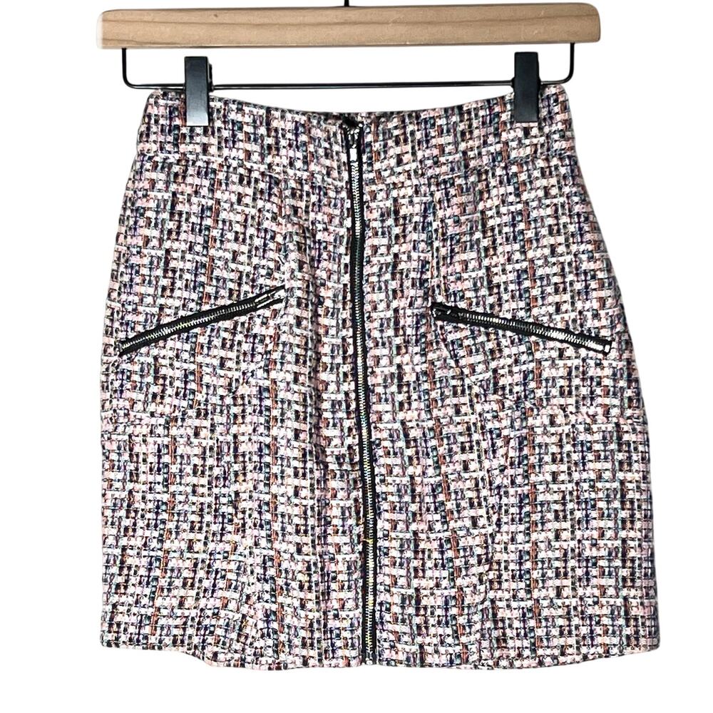 ASOS pink tweed mini skirt with zipper accents size 0 B179